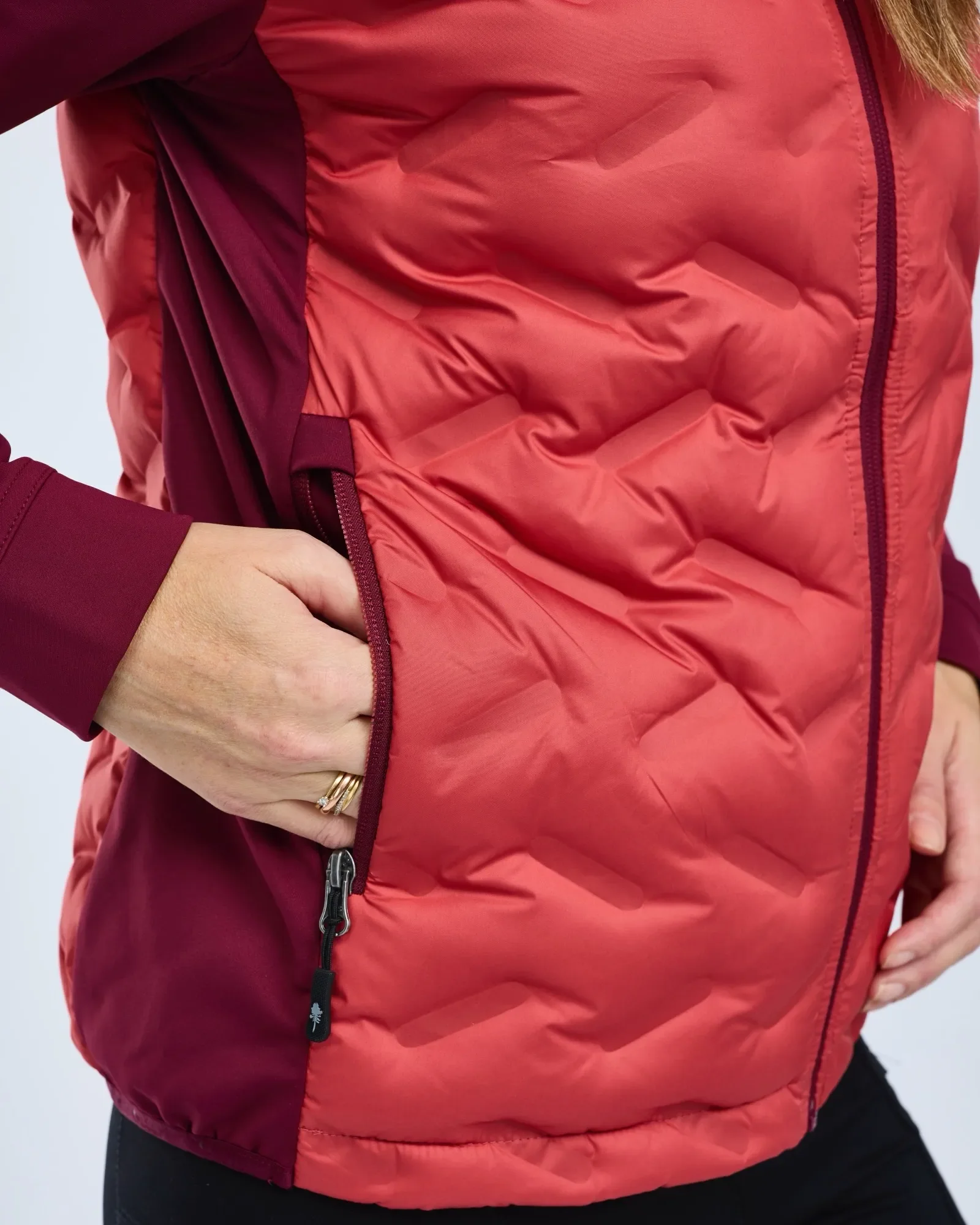 Abisko Insulation Hybrid Jacka Dam / BrickPink/Burgundy - Image 4