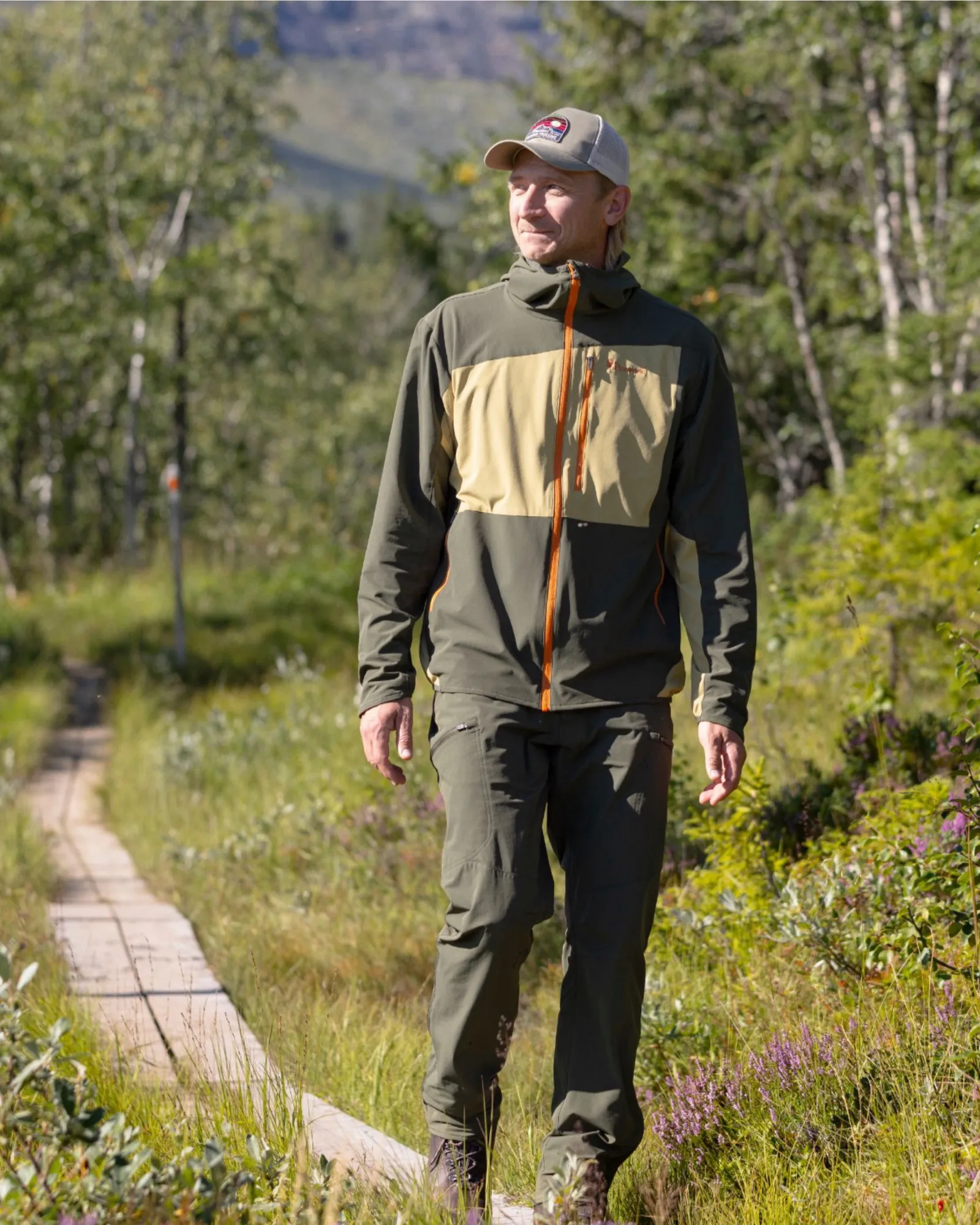Abisko Light Stretchjacka Herr / GoldenHay/Mossgreen - Image 6