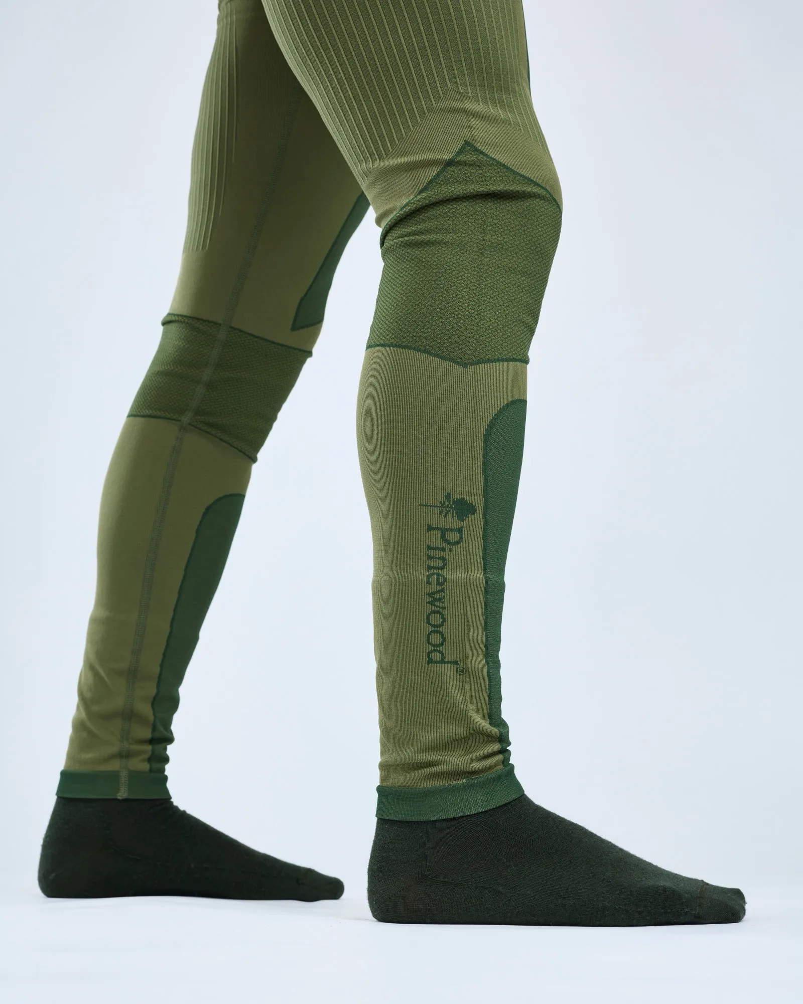 Pinewood® Seamless Function Base Layer Set Herr / Olive Green - Image 5